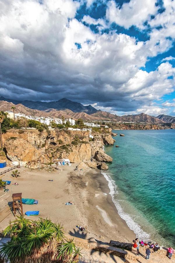 Casa Lola Centro De * Nerja